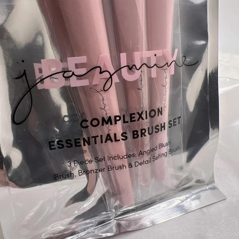💎 JAZMINE BEAUTY 3 Piece Complexion Essentials Brush Set